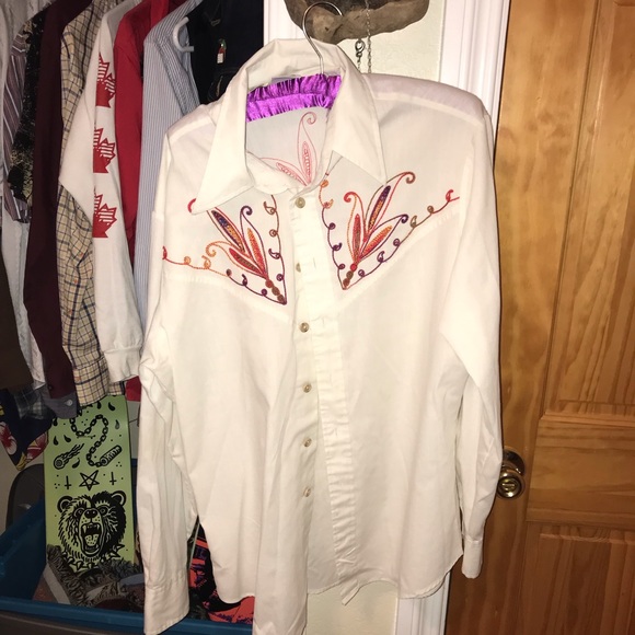Vintage Kennington button up - Picture 2 of 5